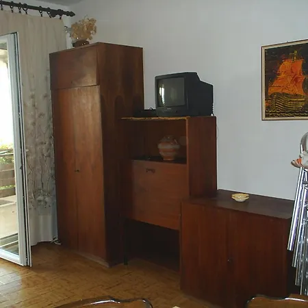 Διαμέρισμα Kate Τρογκίρ